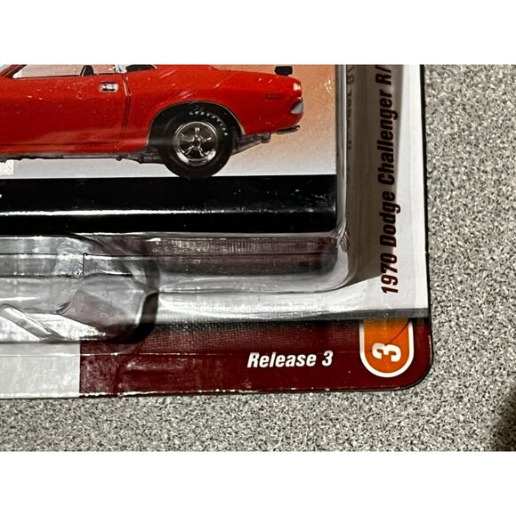 2022 JOHNNY LIGHTNING 1970 DODGE CHALLENGER STORAGE TIN Release 3/NO 3, 1:64 - Picture 8 of 11